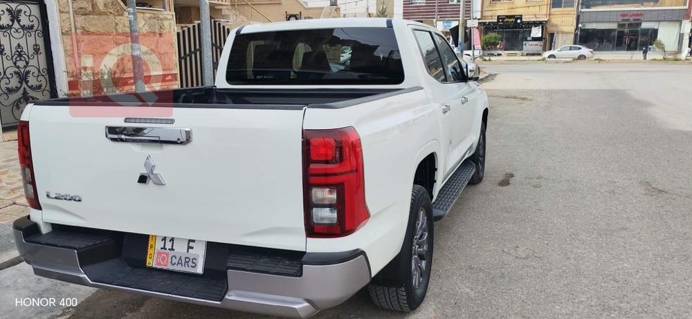 ميتسوبيشي L200